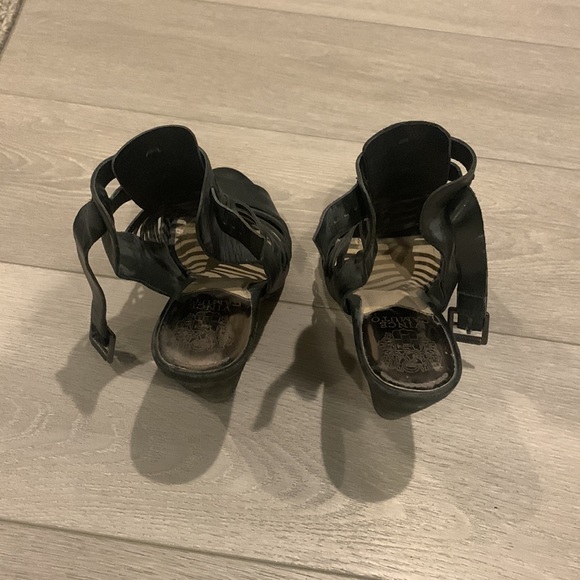 Vince Camuto Wedge Sandals - Black - Size 8.5 M - Picture 7 of 13